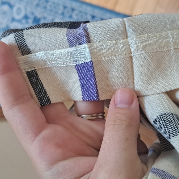 Vintage 100% Pure Virgin Wool Skirt - Made in Canada - 1970's School Girl Skirt - Picture 6 of 6